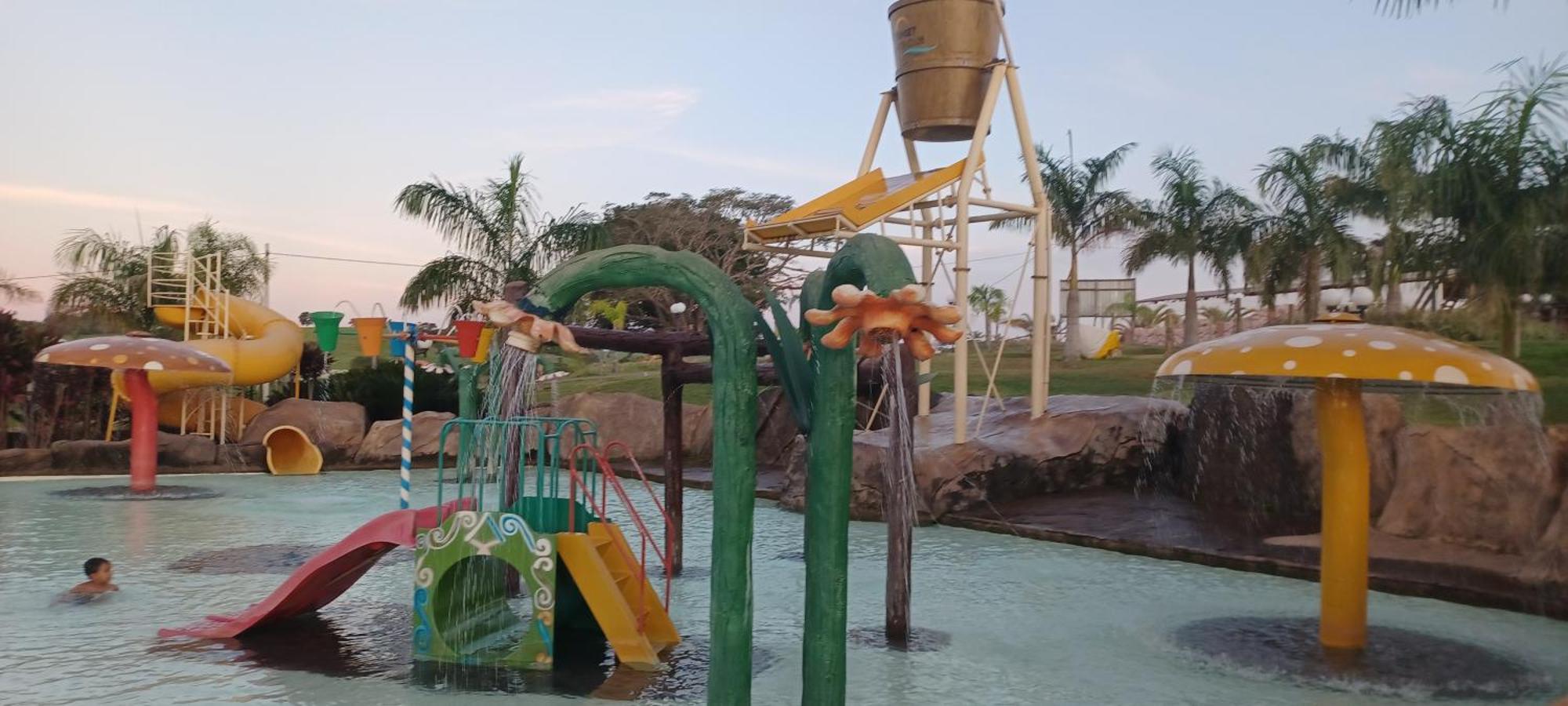 Sunset Thermas Park Paranapanema Exterior photo