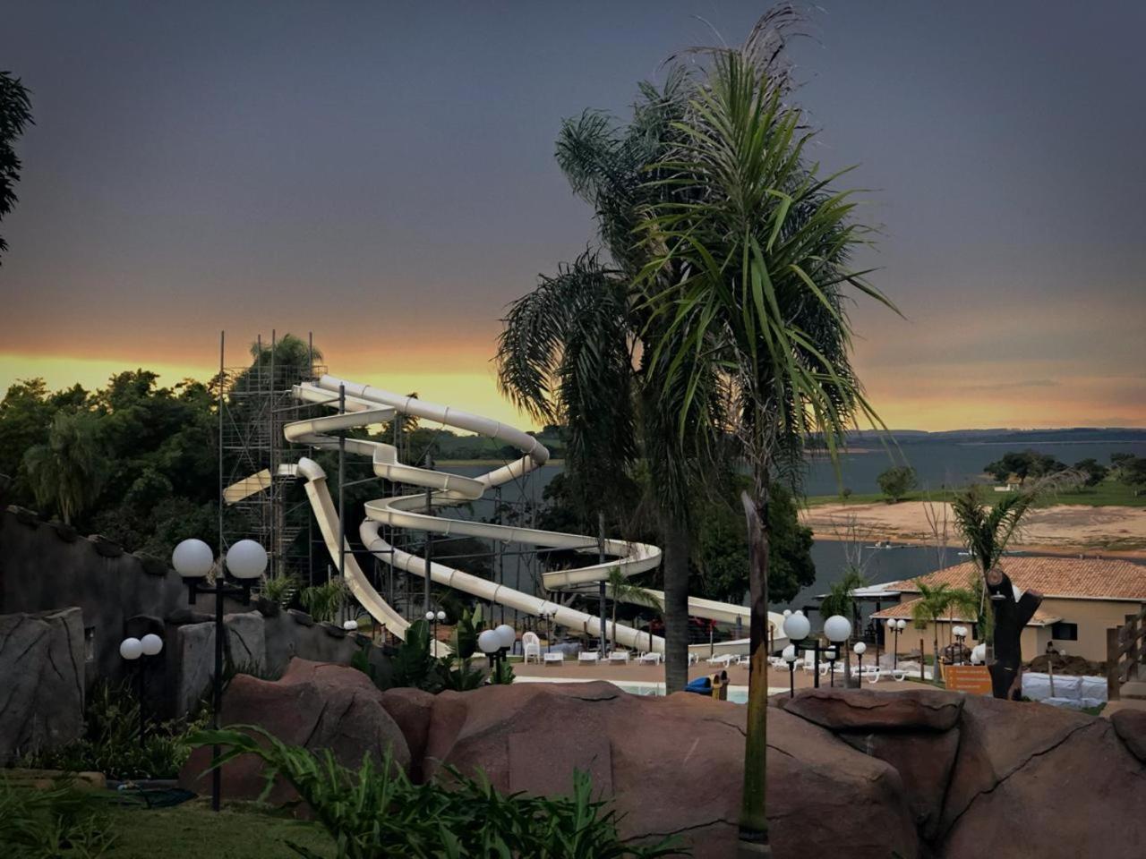 Sunset Thermas Park Paranapanema Exterior photo